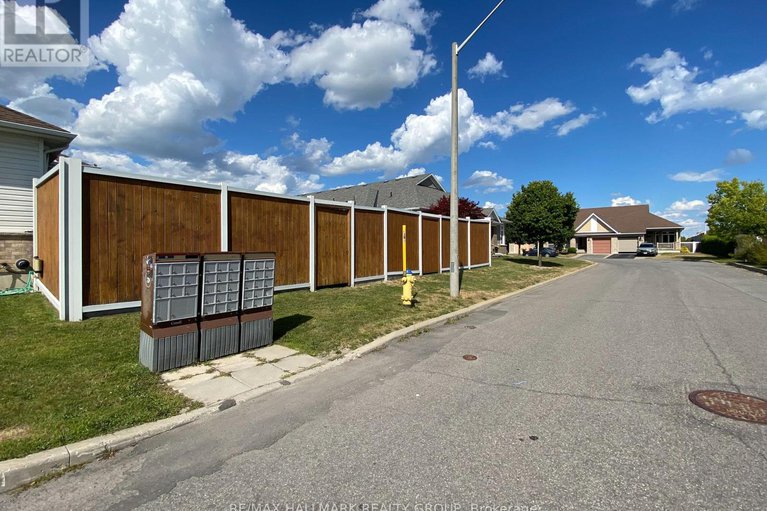 28822293/325-farincourt-crescent/avalon-west/ottawa/ontario/K4A0M6_41