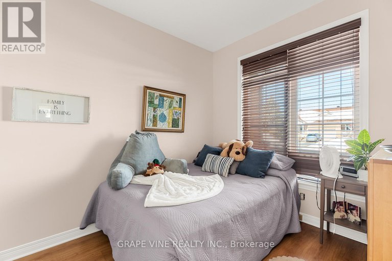 28389612/60-sable-run-drive/stittsville-central/ottawa/ontario/K2S1W7_6