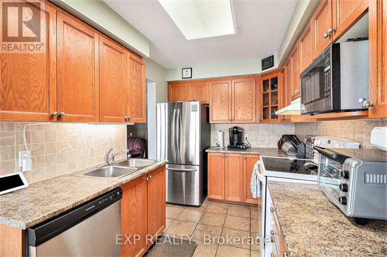 29031951/258-trail-side-circle/springridgeeast-village/ottawa/ontario/K4A5B5_13