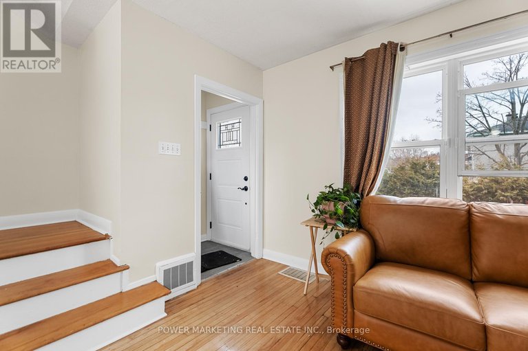 28754670/1047-hollington-street/carlington/ottawa/ontario/K1Z6L2_3