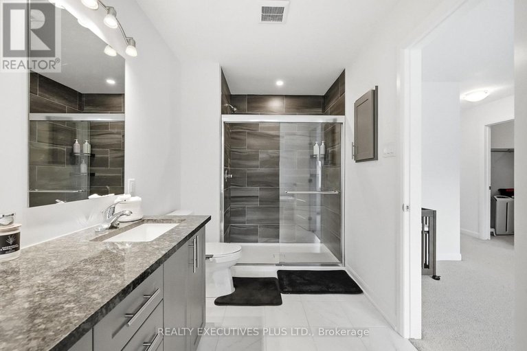 29673656/429-sterling-avenue/clarencerockland-twp/clarence-rockland/ontario/K4K0M5_21