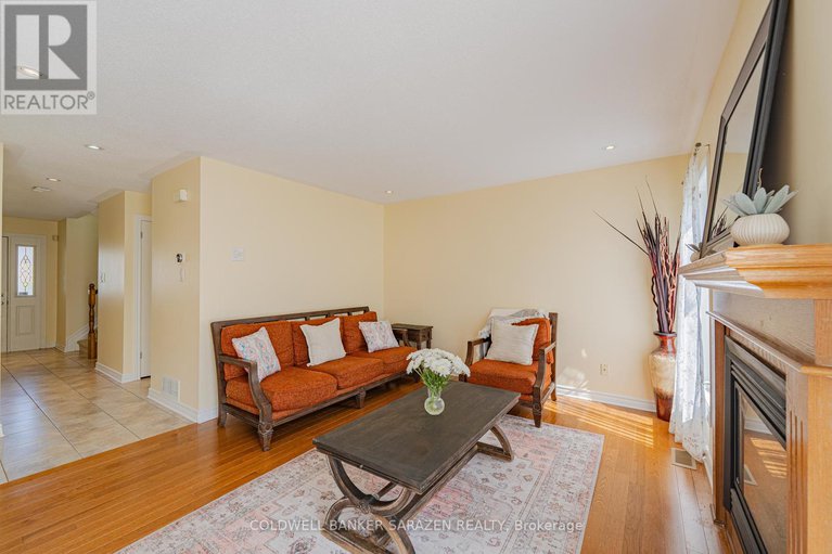 28532595/116-whernside-terrace-w/morgans-grantsouth-march/ottawa/ontario/K2W0C7_14