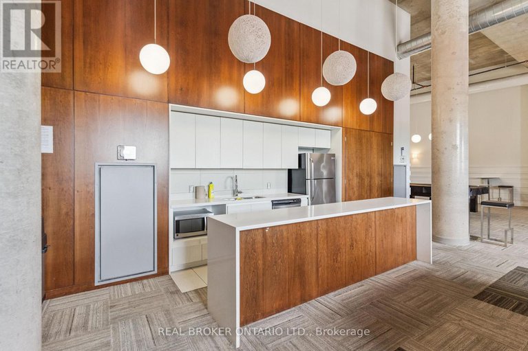 28528620/623-349-mcleod-street/ottawa-centre/ottawa/ontario/K2P0S1_32