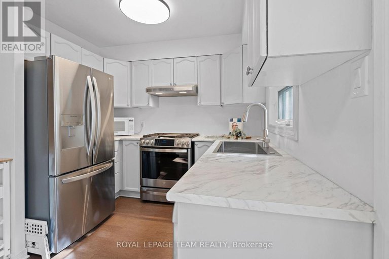 28889224/230-currell-avenue/westborohampton-park/ottawa/ontario/K1Z7J3_8