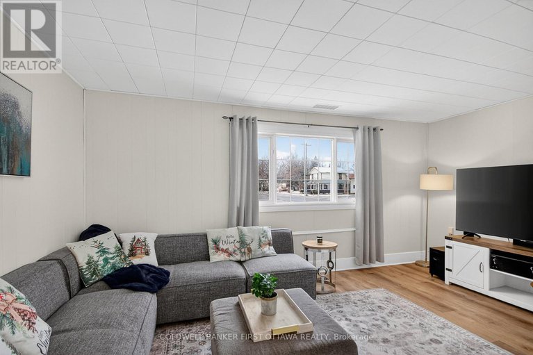 29213071/8712-bank-street/vernon/ottawa/ontario/K0A3J0_11