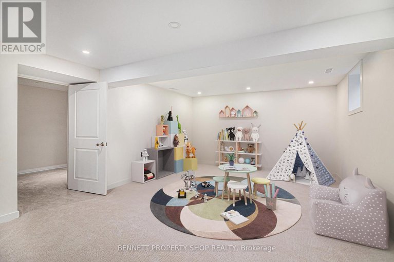 28832274/1934-lenester-avenue/mckellar-heightsglabar-park/ottawa/ontario/K2A1J9_29