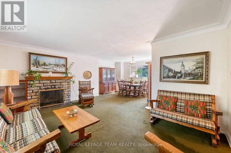 28567961/873-dunlevie-avenue/mckellar-heightsglabar-park/ottawa/ontario/K2A2Z3_5
