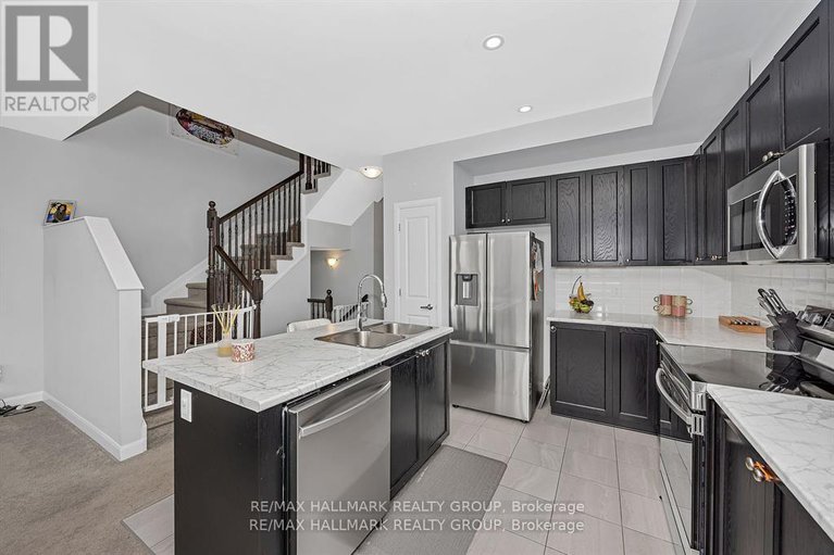 28589386/568-prominence-way/avalon-east/ottawa/ontario/K4A5K9_9