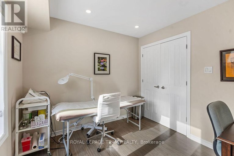 29379773/94-nutting-crescent/riverside-southgloucester-glen/ottawa/ontario/K4M0E2_10