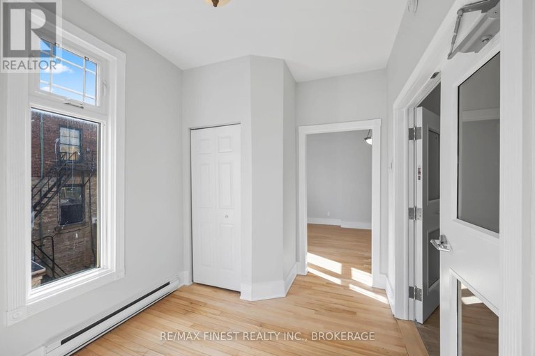 29319562/10-victoria-avenue/brockville/brockville/ontario/K6V2B1_14