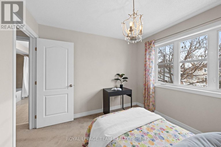 29392522/257-denali-way/stittsville-north/ottawa/ontario/K2S0R2_35