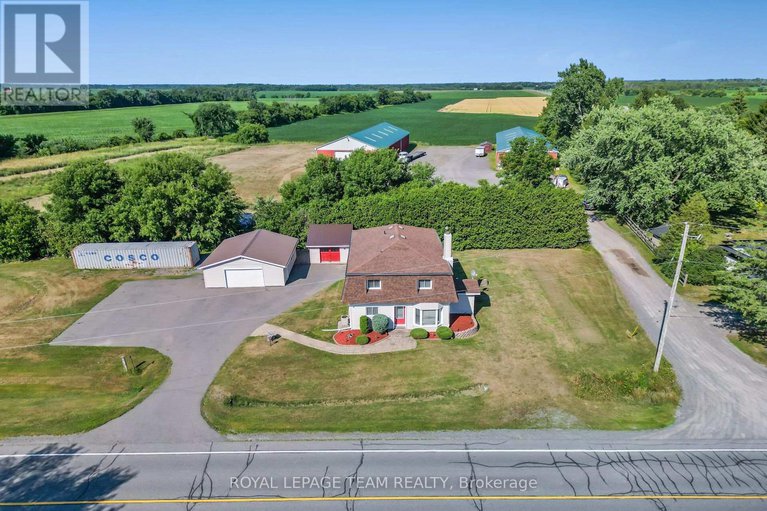 28884148/5745-fourth-line-road/rideau-twp-w-of-hwy-16-north-of-reg-rd-6/ottawa/ontario/K0A2T0_43