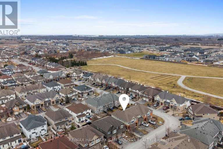 29585779/185-flat-sedge-crescent/blossom-parkkemp-parkfindlay-creek/ottawa/ontario/K1T0G9_50