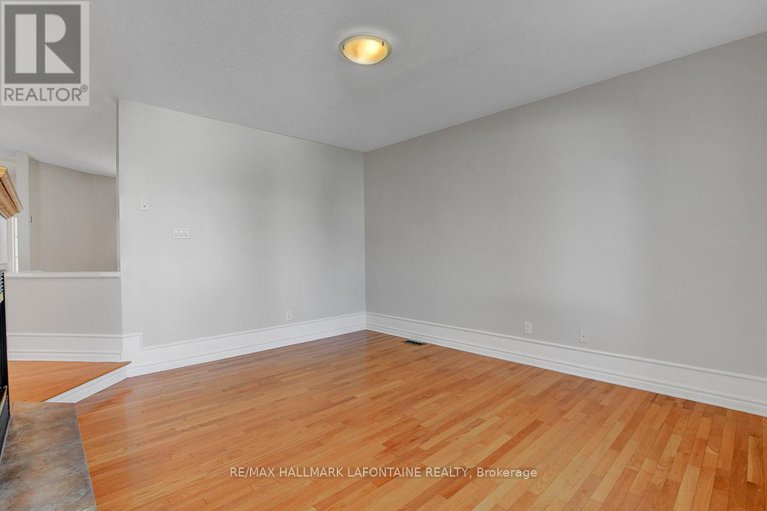 28939989/919-scala-avenue/notting-hillsummerside/ottawa/ontario/K4A4M7_12