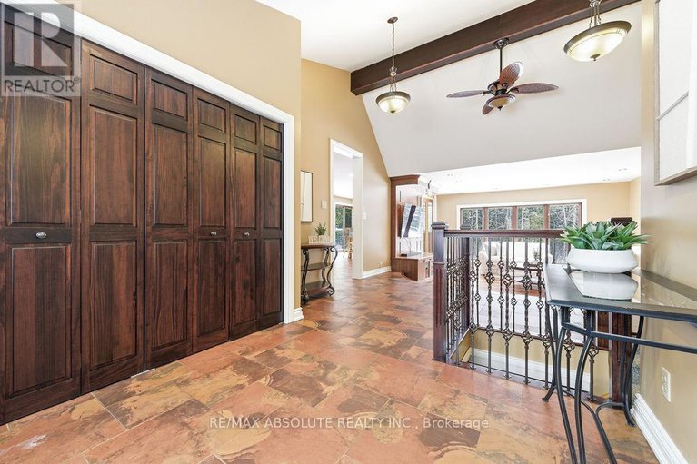 29357236/206-deerwood-drive/fitzroy-ward-south-west/ottawa/ontario/K0A2H0_4