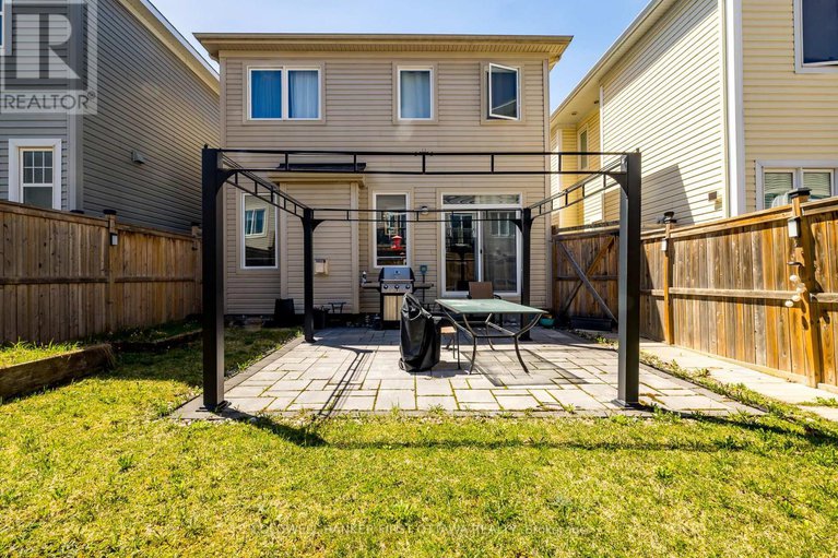 28250374/170-flowing-creek-circle/emerald-meadowstrailwest/ottawa/ontario/K2M0K2_31