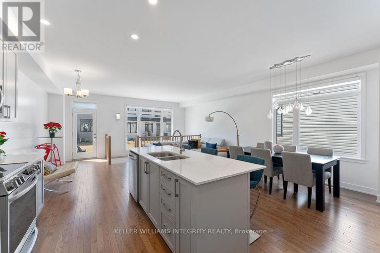 28463523/81-heirloom-street/riverside-southgloucester-glen/ottawa/ontario/K4M0L2_14