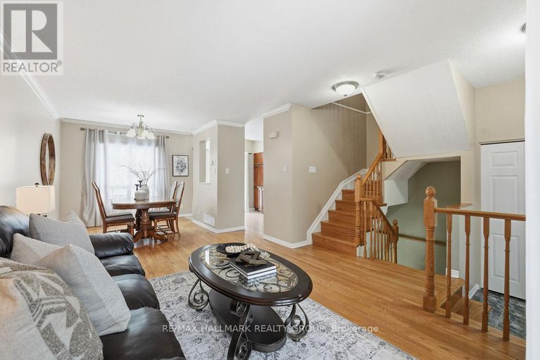 29415576/1165-falconcrest-court/chatelaine-village/ottawa/ontario/K4A3Z4_15