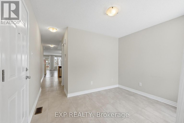 29479241/81-634-danaca-private/carson-meadows/ottawa/ontario/K1K2V7_4