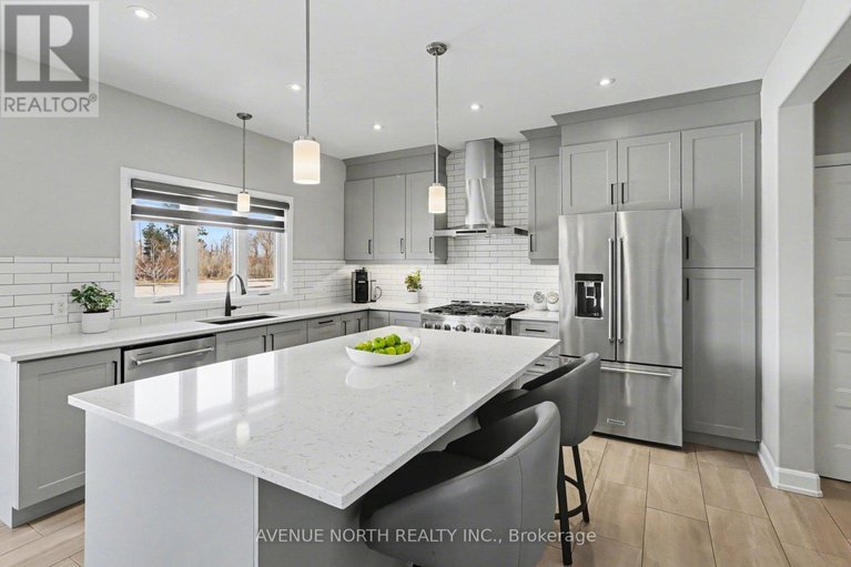 29584861/668-geneva-crescent/embrun/russell/ontario/K0A1W0_12