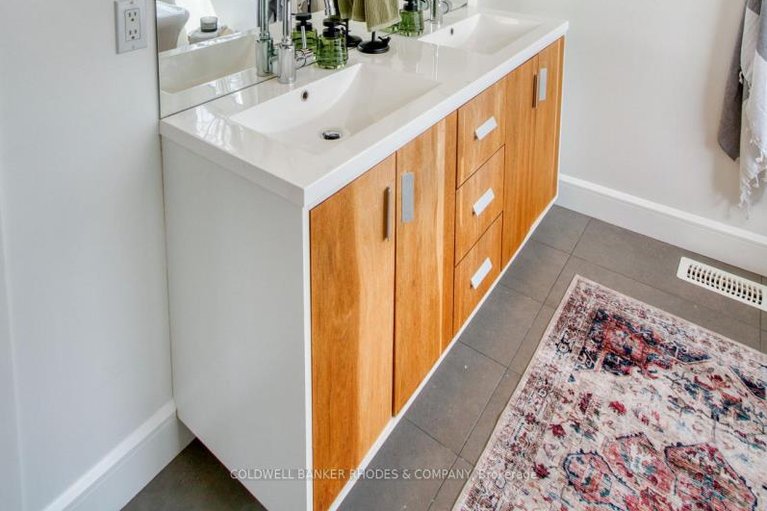 29579172/103a-stirling-avenue/hintonburg/ottawa/ontario/K1Y1P9_39