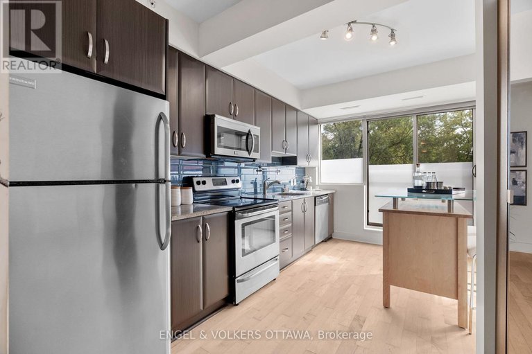 28758017/106-390-booth-street/west-centre-town/ottawa/ontario/K1R7K6_18