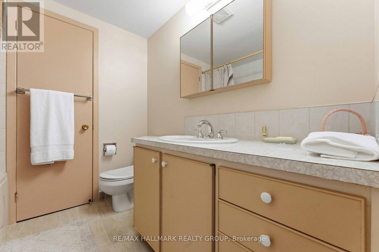 29053804/1884-elmridge-drive/beacon-hill-south/ottawa/ontario/K1J6R7_40