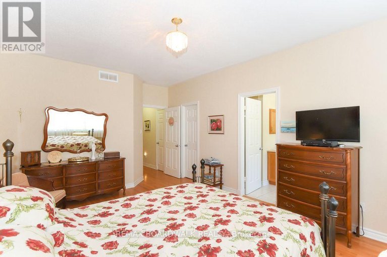 29665089/1861-mickelberry-crescent/notting-hillsummerside/ottawa/ontario/K4A0P2_20