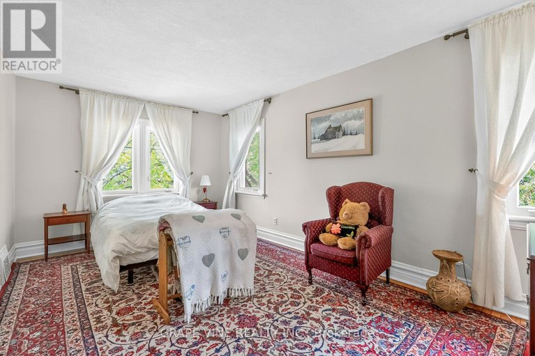 28768922/65-bristol-avenue/old-ottawa-southrideau-gardens/ottawa/ontario/K1S1P8_16