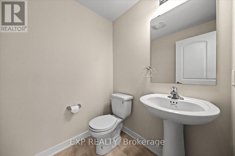 28514911/933-mishi-private/cfb-rockcliffe-and-area/ottawa/ontario/K1K0P2_13