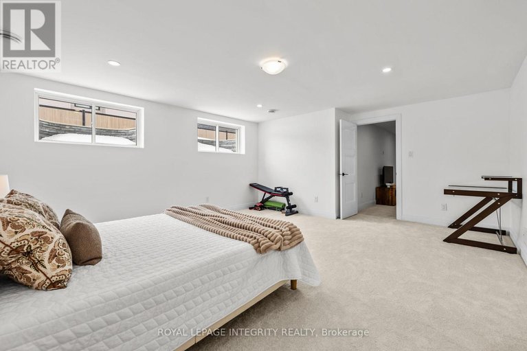 29404063/970-islington-way/leitrim/ottawa/ontario/K1T0T9_38