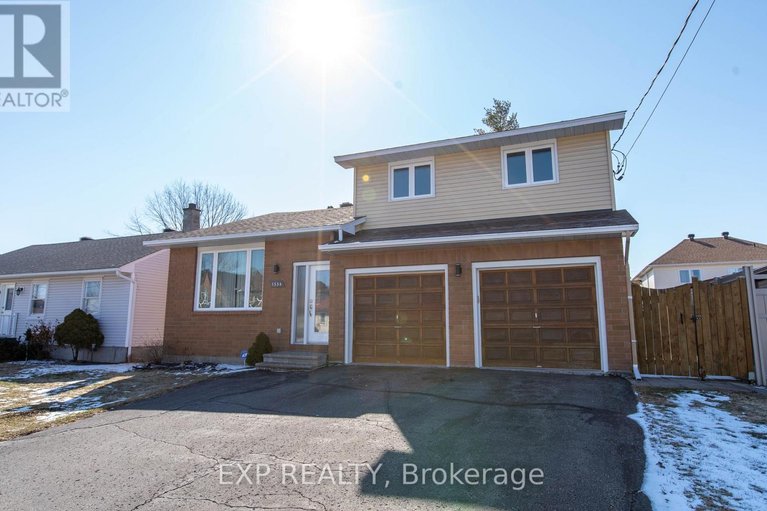 29593883/1534-rosebella-avenue/blossom-parkkemp-parkfindlay-creek/ottawa/ontario/K1T1E8_1