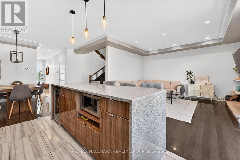 29306609/579-foxview-place/cfb-rockcliffe-and-area/ottawa/ontario/K1K4E1_16