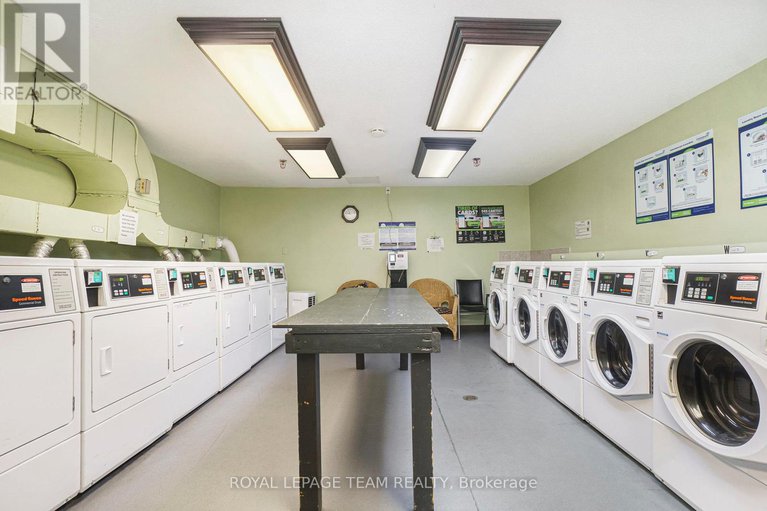 29302761/606-2400-virginia-drive/urbandale-acres/ottawa/ontario/K1H8L3_28