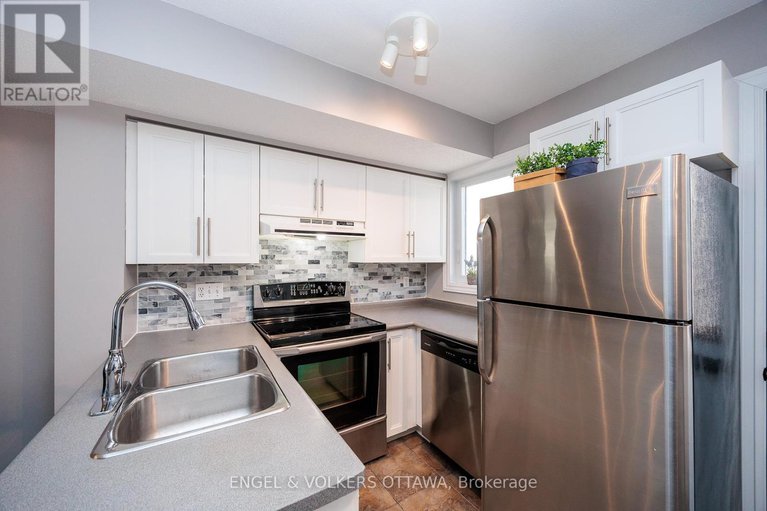 28416251/164-rochester-street/west-centre-town/ottawa/ontario/K1R7M4_14