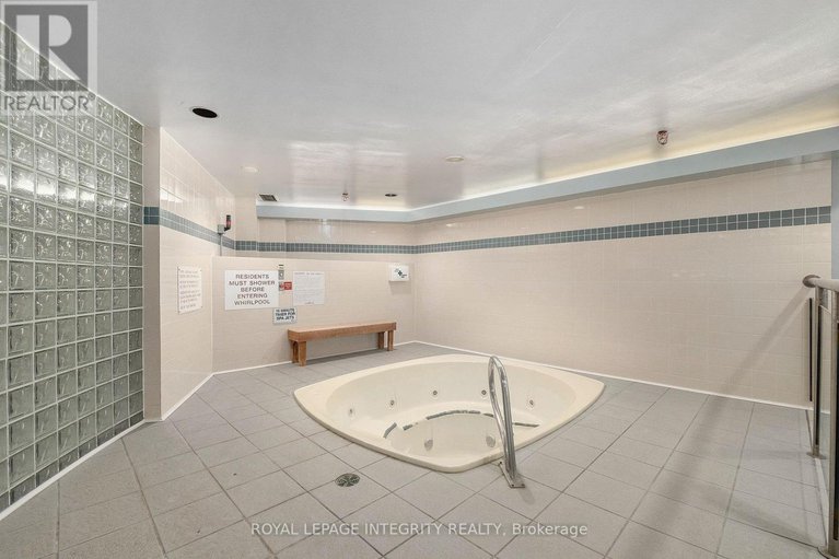 29107504/210-1025-grenon-avenue/fairfield-heights/ottawa/ontario/K2B8S5_32