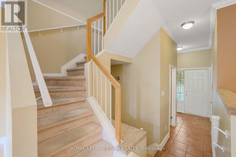 29089412/6201-arbourwood-drive/chapel-hill/ottawa/ontario/K1C7L6_22