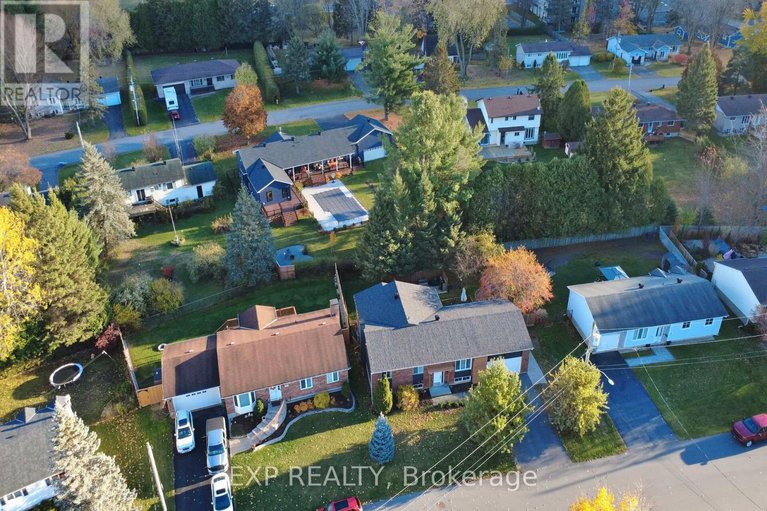 29258512/544-loucks-drive/village-of-russell/russell/ontario/K4R1B6_47