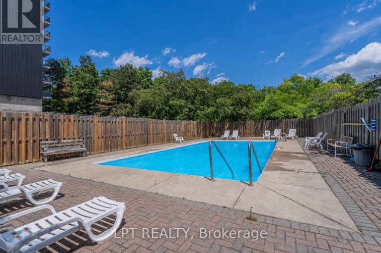 29687992/1112-555-brittany-drive/viscount-alexander-park/ottawa/ontario/K1K4C5_25