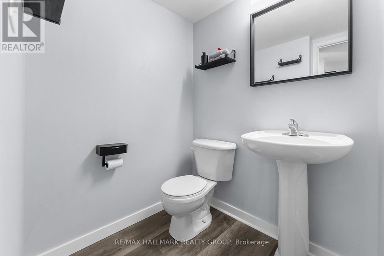 29622541/12-lakepointe-drive/avalon-east/ottawa/ontario/K4A5E3_15