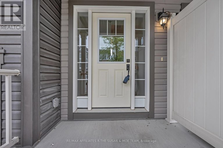 28578921/503-coldwater-crescent/emerald-meadowstrailwest/ottawa/ontario/K2M0J4_2