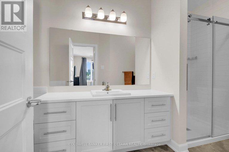 28739997/893-artemis-circle/manotick-south-to-roger-stevens/ottawa/ontario/K4M0H7_21