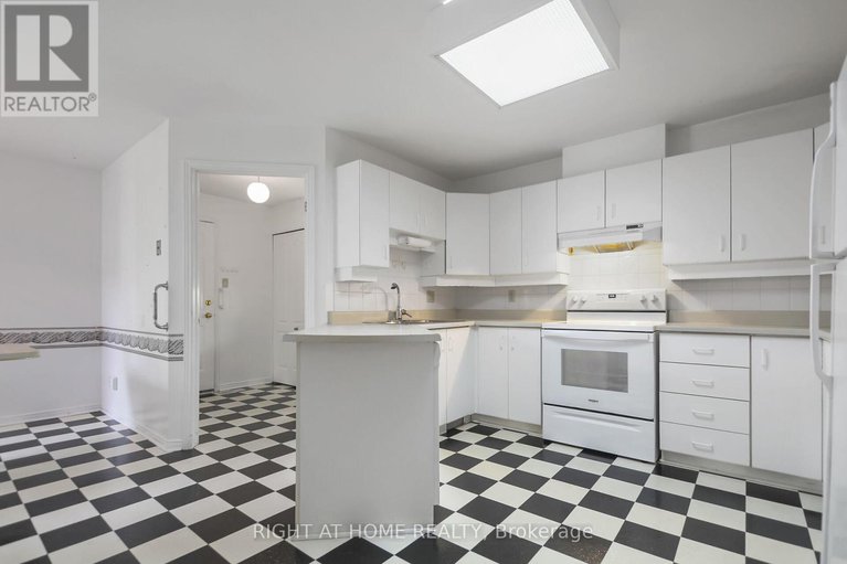 28746004/40-kettering-private/hunt-clubwestern-community/ottawa/ontario/K1V0X8_8