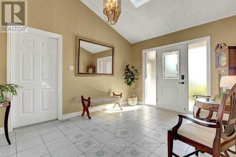 28874659/124-post-road/glencairnhazeldean/ottawa/ontario/K2L1L2_4