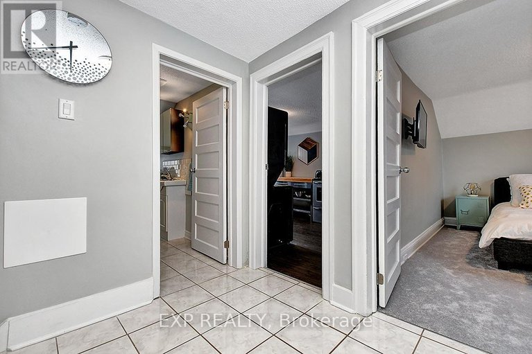 28899221/566-kirkwood-avenue/westborohampton-park/ottawa/ontario/K1Z5X4_13