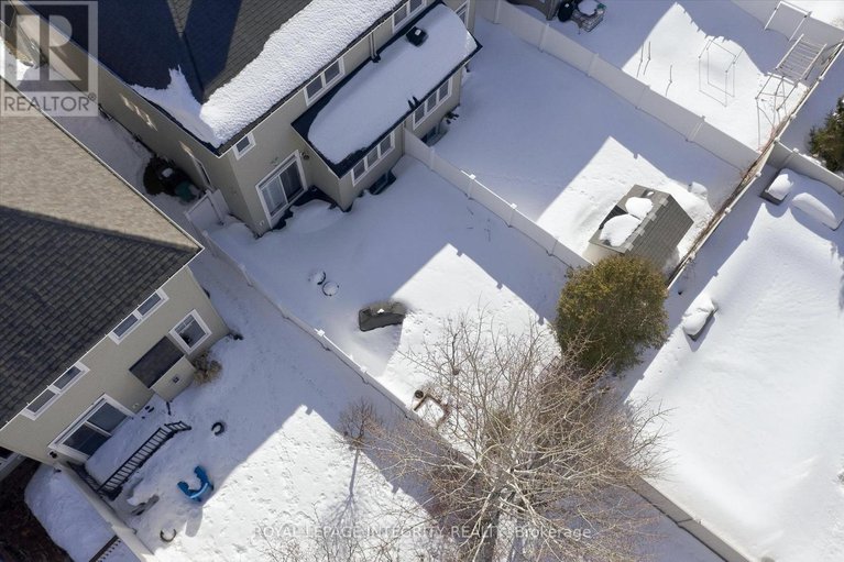 29422352/418-rochefort-circle/avalon-west/ottawa/ontario/K4A0M8_34