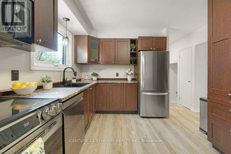 28306161/2522-needham-crescent/brookfield-gardens/ottawa/ontario/K1V6K2_13