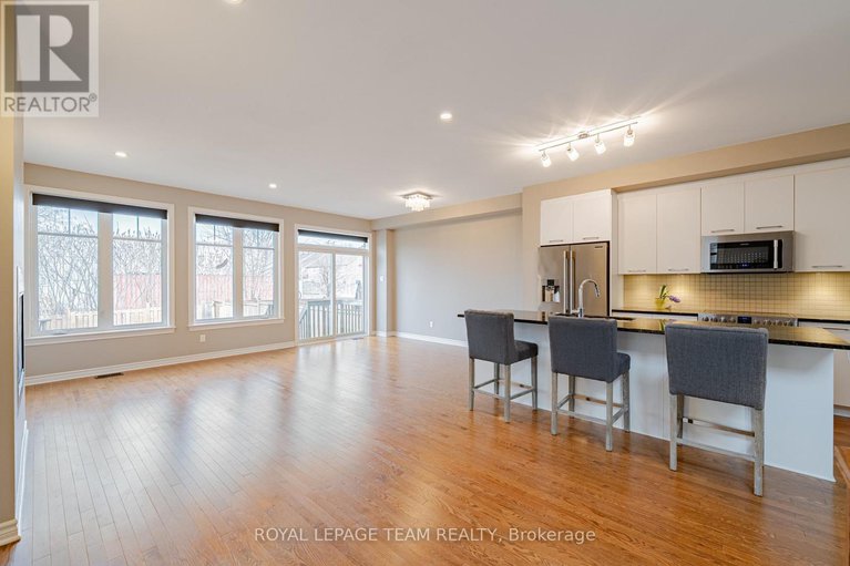 28252866/768-cedar-creek-drive/blossom-parkkemp-parkfindlay-creek/ottawa/ontario/K1T0B2_9