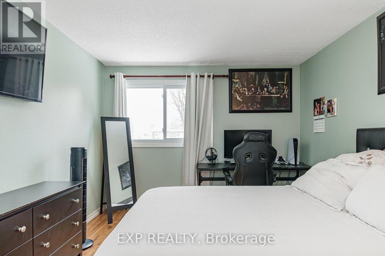 29672755/81-224-romulus-private/carson-meadows/ottawa/ontario/K1K3Y2_20