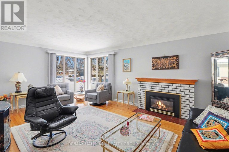 29339650/2004-dorval-avenue/elmvale-acres/ottawa/ontario/K1G2N8_3